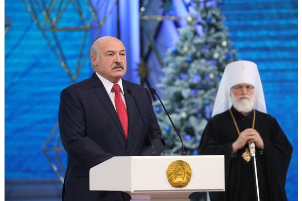 Лукашенко вручил премии «За духовное возрождение»
