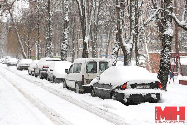 Где в Минске выдадут инвентарь для чистки дворов и парковочных мест от снега. Список адресов