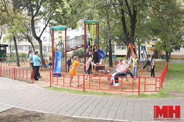 С 1 декабря в Беларуси по-новому будут следить за безопасностью детских площадок. Что изменится