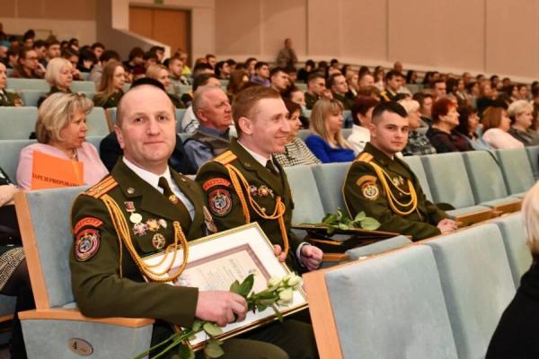 В Первомайском районе торжественно чествовали военнослужащих