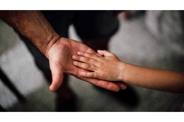 Республиканский творческий конкурс «Отцовство» на лучшую публикацию об отцовстве