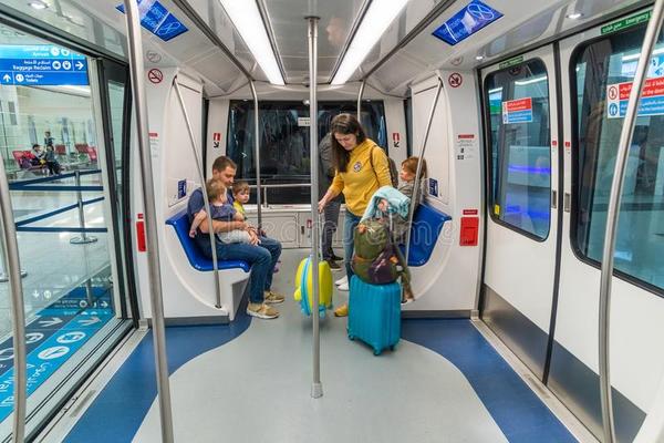 Новая схема рассадки пассажиров в поездах БЖД с учетом условий пандемии будет действовать до 1 июля