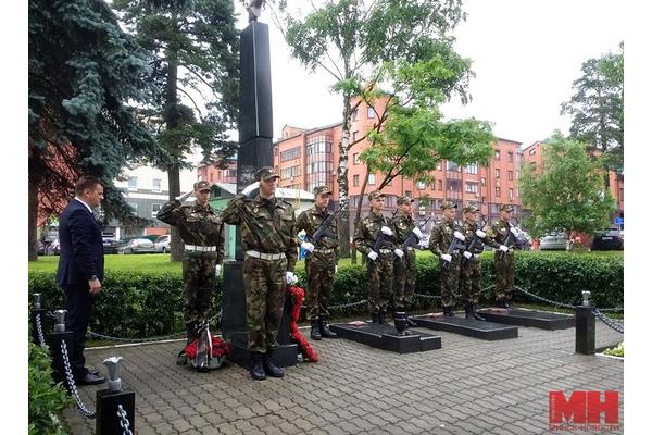 В Первомайском районе почтили память воинов, павших в день освобождения Минска