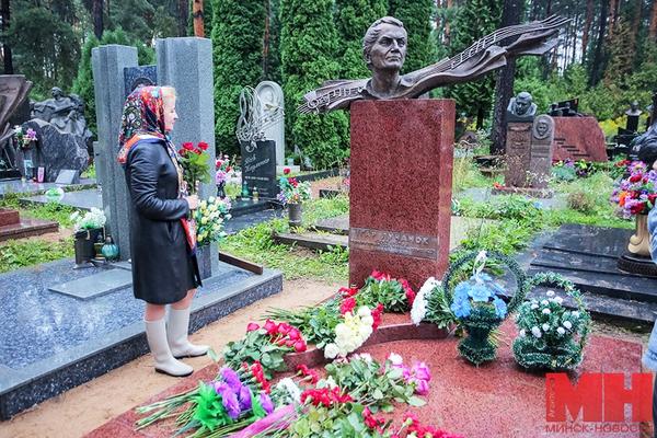 На Восточном кладбище торжественно открыли памятник Игорю Лученку