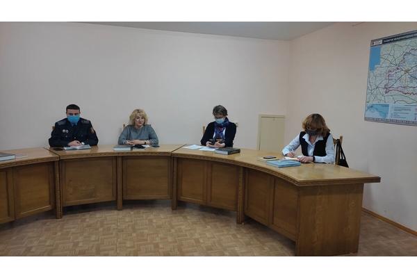 Состоялась встреча заместителя главы администрации Осадчей Елены Анатольевны с населением