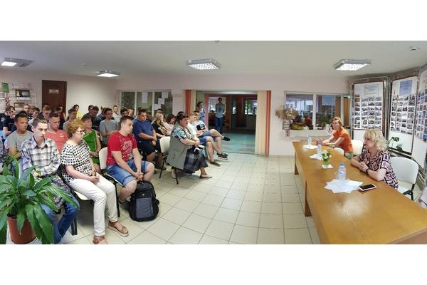 Заместитель главы администрации Первомайского района Осадчая Е.А провела встречу с населением в здании общежития №3  УО «БГАТУ»