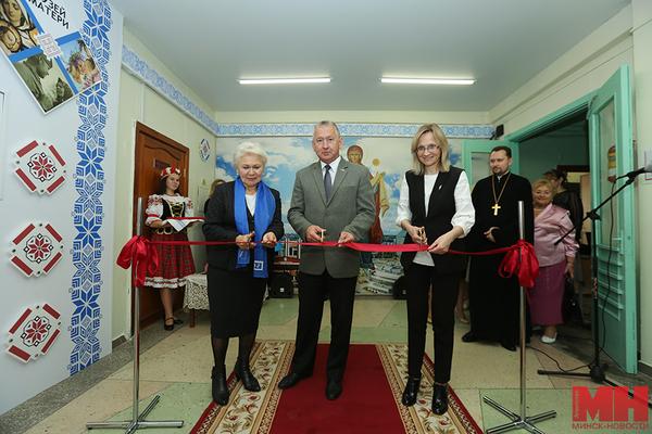 В столичной гимназии № 11 открыли Музей матери