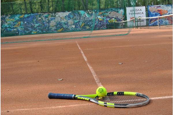 1 мая на теннисных кортах в Севастопольском парке открывается сезон!