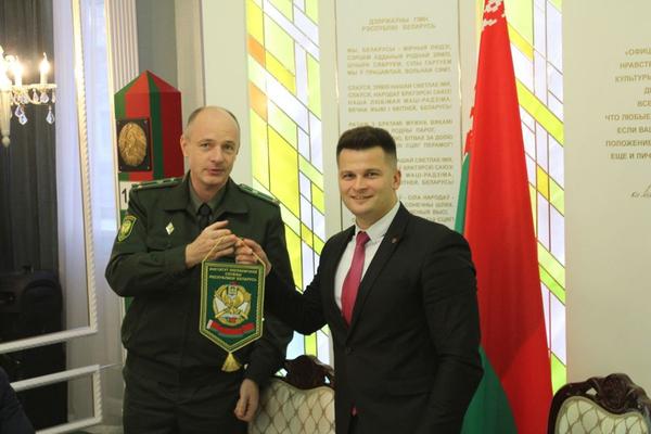 Первый секретарь ЦК БРСМ Александр Лукьянов посетил Институт пограничной службы. О чем пообщался с курсантами?