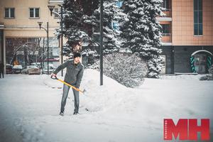 Санэпидемслужба проверила, убран ли снег во дворах и возле торговых и социальных объектов Минска