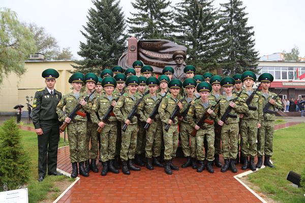 Первокурсники Института пограничной службы приняли военную присягу