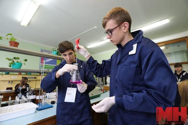 В Национальной академии наук наградят юных исследователей