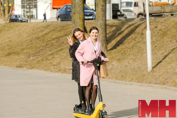 Бесплатный проезд для водителей, скидки на шеринг и не только: День без автомобиля проходит в Минске