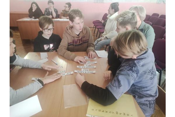 Для школьников Первомайского района организовали историческое путешествие по Беларуси «Страна, в которой я живу»