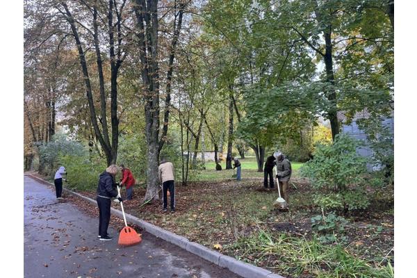 В Первомайском районе прошел тематический субботник